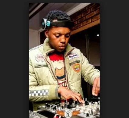 ThackzinDJ, Umshove (Revisit Mix), mp3, download, datafilehost, fakaza, Afro House, Afro House 2019, Afro House Mix, Afro House Music, Afro Tech, House Music, Amapiano, Amapiano Songs, Amapiano Music