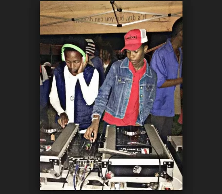 Kingjazz, Vigro Deep, Time Spent (Pheli Bass), mp3, download, datafilehost, fakaza, Afro House, Afro House 2019, Afro House Mix, Afro House Music, Afro Tech, House Music