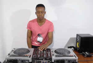 Romeo Makota, AMAPIANO MIX 16 JUNE 2019, mp3, download, datafilehost, fakaza, Afro House, Afro House 2019, Afro House Mix, Afro House Music, Afro Tech, House Music, Amapiano, Amapiano Songs, Amapiano Music