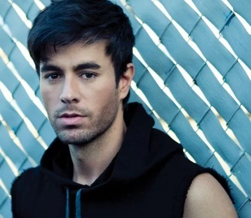 ENRIQUE IGLESIAS – EL BAÑO (FEAT. BAD BUNNY), ENRIQUE IGLESIAS, EL BAÑO, BAD BUNNY, mp3, download, mp3 download, cdq, 320kbps, audiomack, dopefile, datafilehost, toxicwap, fakaza