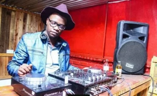 AcaSoul MusiQ – Jesus in Afrika (Zioni Chant), AcaSoul MusiQ, Jesus in Afrika, Zioni Chant, mp3, download, mp3 download, cdq, 320kbps, audiomack, dopefile, datafilehost, toxicwap, fakaza, mp3goo