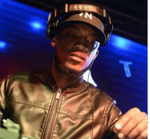 Benny T – Wobbling In My Mind, Benny T, Wobbling In My Mind, mp3, download, mp3 download, cdq, 320kbps, audiomack, dopefile, datafilehost, toxicwap, fakaza, mp3goo