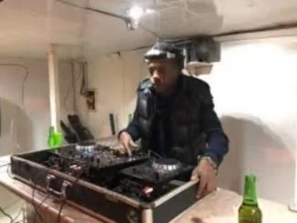 Thackzindj, Dance Like Paper (amapiano), mp3, download, datafilehost, fakaza, Afro House, Afro House 2019, Afro House Mix, Afro House Music, Afro Tech, House Music, Amapiano, Amapiano Songs, Amapiano Music