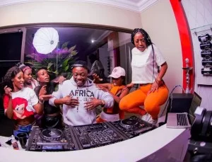 Dj Tira, Dj Tira’s Party, Rockstar Forever Edition, mp3, download, datafilehost, toxicwap, fakaza, House Music, Amapiano, Amapiano 2021, Amapiano Mix, Amapiano Music
