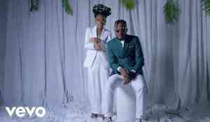 VIDEO: Nomfundo Moh – Sibaningi ft. Kwesta