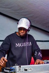 TSA KO MGUZU (Festive Feel)
